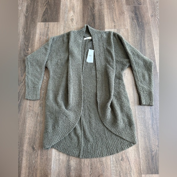 Ugg Fremont Fluffy Knit Sweater Cardigan. Women’s size large. Dark green color. - Picture 9 of 9